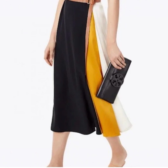 π€ BLACK LEATHER TORY BURCH MILLER CLUTCH! - Picture 13 of 15